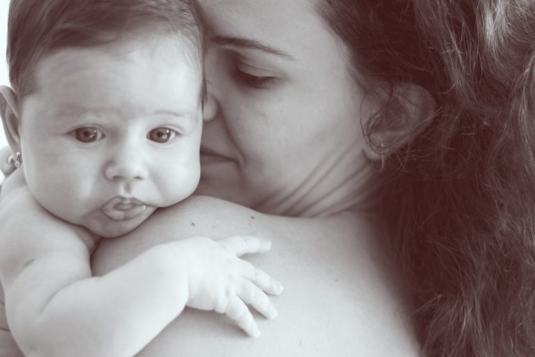 Breastfeeding essentials every new mom needs