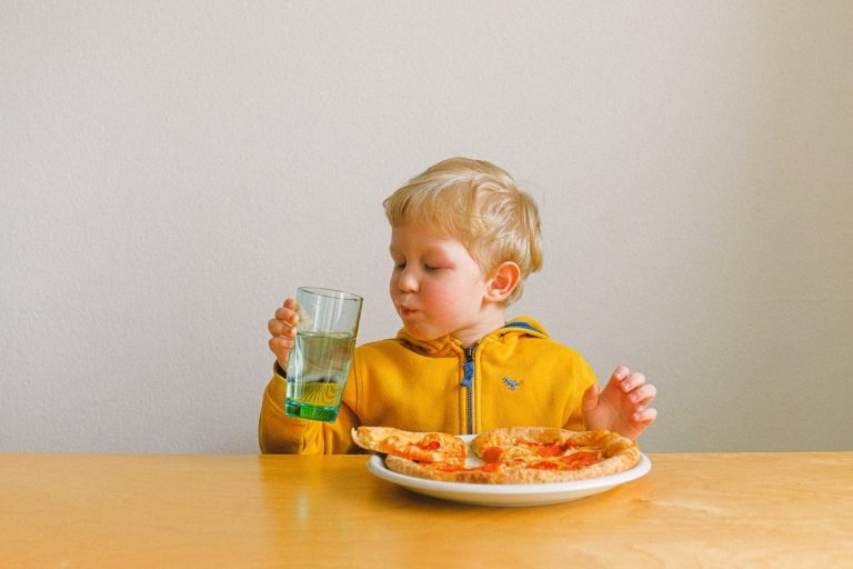 child only wants snacks