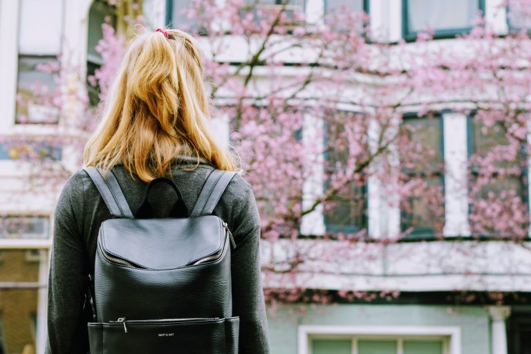 how to pack a diaper bag