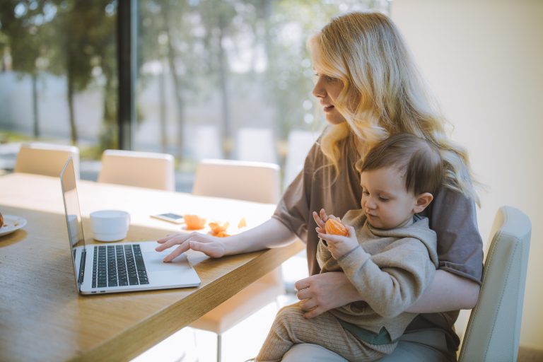 work from home mom challenges and how to fix it